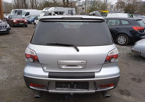 Mitsubishi Outlander cena 8900 przebieg: 273000, rok produkcji 2005 z Warszawa małe 352